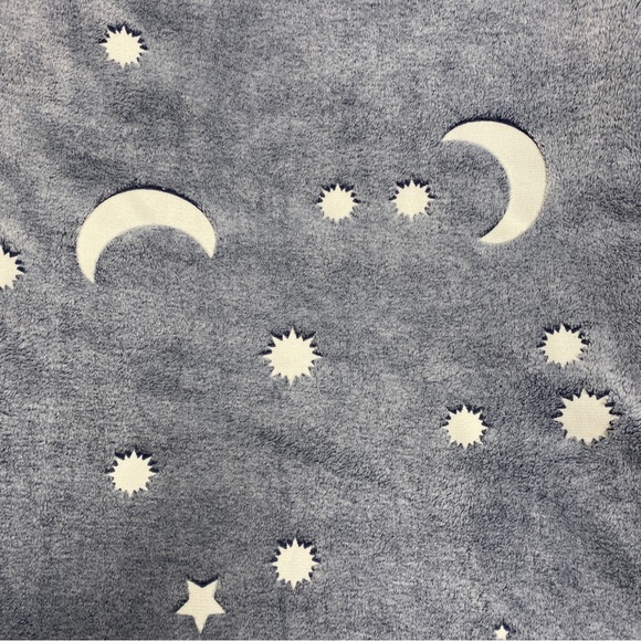 Blue Star & Moon Glow in the Dark Flannel Throw Blanket - Picture 3 of 5